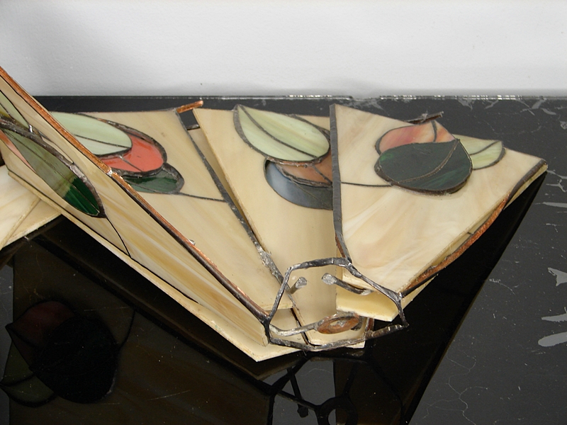 Naprawa lampki witrażowej